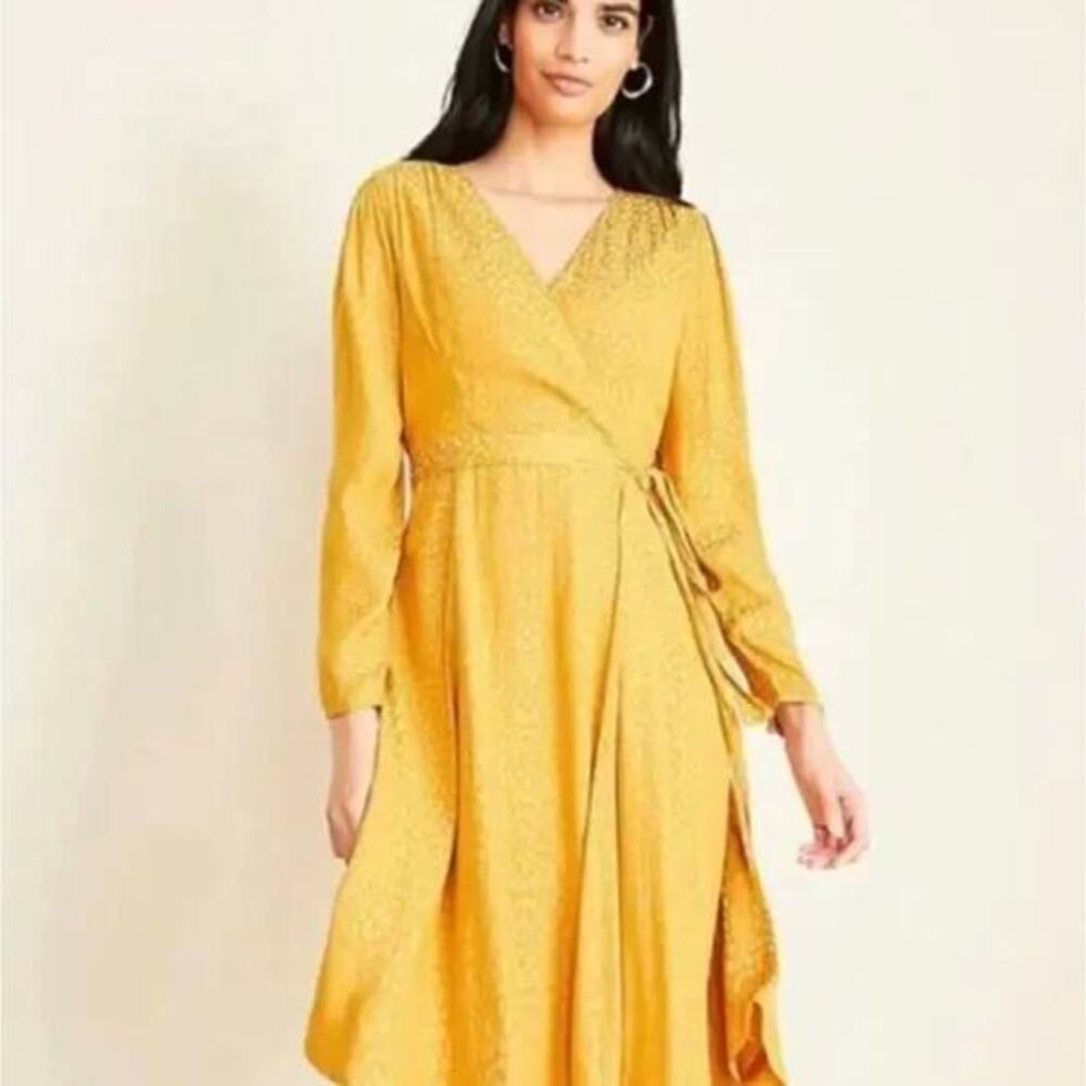 Ann Taylor Cheetah Jacquard Faux Wrap V-neck Light Lined Belted Dress, size 18‎